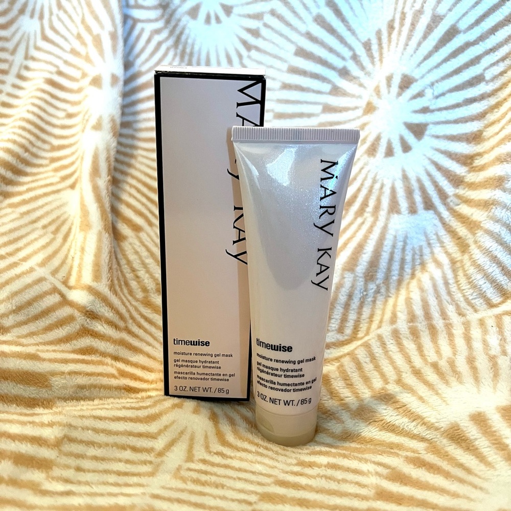 Mary Kay Moisture Renewing Gel Mask